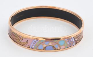 Feywille karkötő. Zománc, fém, eredeti dobozában. d: 6,5 cm, sz: 12 mm