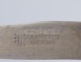 Nagyrészt ezüst (Ag) nyelű evőeszközök, tálaló villák, stb. töltöttek. Kb 2/3 ezüst Érdemes átnézni ...