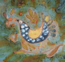 Kovács Margit (1902-1977): Madármintás dísztál. cca 1940/50, Mázas kerámia, jelzett: K.M. mázhibákka...