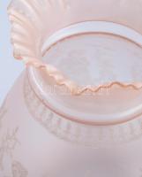 Antik zsánerjelenetes fodros, színes üvegbúra, m: 22 cm