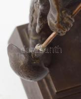 Öntőmunkás. Bronz szobor, cca 4,5 kg, jelzés nélkül, kanál javított, m: 29 cm /// KIZÁRÓLAG SZEMÉLYE...