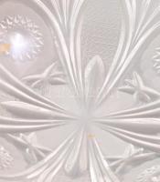 Csehszlovák ólomkristály kínáló, dobozában, d: 24 cm