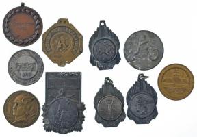 Vegyes, 10xklf sport díjérem, közte 1936. "Pénzintézeti Sportegyletek Ligája 1912" bronz díjérem + Göröntsér Greff Lajos (1888-1976) ~1930. "MÚSZ - Magyar Úszó Szövetség Kerületi Bajnoki Érme" kétoldalas bronz emlékérem (41mm) T:XF-F