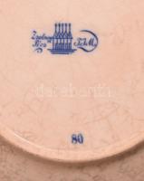 cca 1880, Zsolnay virágmintás tál, családi pecséttel jelzett, mázrepedt, kis lepattanással, d: 24,5 ...