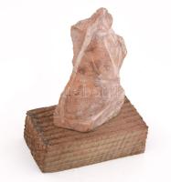 Nagy Sándor (1923-2017): Nőalak.. Faragott kő, jelzés nélkül, fa talapzaton teljes m: 13,5 cm