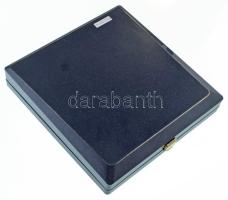 1996. "A Magyarság Őstörténete és Honfoglalása emlékére" aranyozott tombak emlékérem soroz...