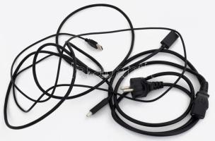 PlayStation 4 Pro, megkímélt állapotban, működik, gyári beállításokra visszaállítva, extra kontrolle...