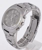 Jacques Lemans karóra, fém szíjjal, kvarc, dátumkijelzéssel, működik, dobozában. leírással d: 42 mm