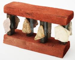 Nagy Sándor (1923-2017): Idolok. Faragott és vésett kő, fa és vas applikációban, jelzés nélkül, egy ...