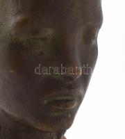 Olvashatatlan szignóval, cca 1930, Női fej. Bronz, fa talapzaton, hiányzó névtáblával, teljes m: 32,...