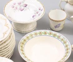 45 darabos gyermekjáték porcelán tétel. cca 19. sz. vége - 20. sz. eleje, klf készletekből, közte sé...