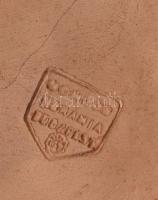 Mexikói gitáros. Komlós kerámia. Mázas, jelzett talpán hajszálrepedéssel. 27 cm