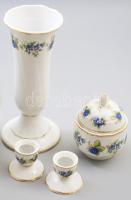 4 db Hollóházi szeder mintás váza cukordoboz és két gyertyatartó. m: 22 cm-ig