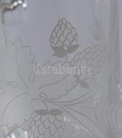 Ónfedeles üveg söröskorsó, komló motívumos díszítéssel, jelzett, 0,5 l, m: 18 cm