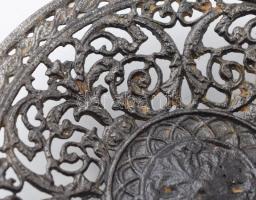 Áttört dísztál. cca 1835-1840, Munkács-Selesztó, Gleiwitzi minta, d: 21 cm