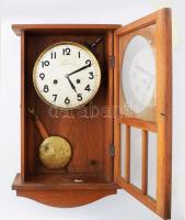 Junghans falióra, kicsit laza résszel, kulccsal, 49x29 cm