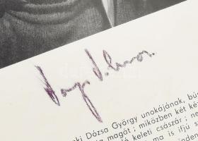 Válogatás Varga Vilmos Ady című előadó-estjéből. Varga Vilmos (1931-2016) erdélyi színművész, rendez...