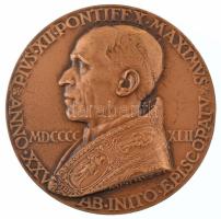 Vatikán, 1942. "XII. Pius pápa püspökké szentelésének 25. évfordulója" bronz emlékérem "LODIOLI MILANO ROMA" gyártói jelzéssel (60mm) T:AU,XF patina Vatican 1942 25. anniversary of consecracion of Pius XII. as a bishop "PIVS XII PONTIFEX MAXIMVS - ANNO XXV AB INITO EPISCOPATV - MDCCCCXLII / IVSTITIA ET IVDICIVM PRAEPARATIO SEDIS TVAE - DIE XIII MAII A.D. MCMXVII" bronze medal wit "LODIOLI MILANO ROMA" manufacturer's mark (60mm) C:AU,XF