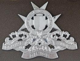 Málta DN "Rendőrség" fém jelvény díszdobozban (100x78mm) T:UNC Malta ND "Police" metal badge in case (100x78mm) C:UNC