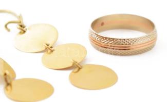 14K arany fülbevaló pár, + karikagyűrű, méret: 52, jelzettek 4,01 g