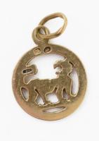 Oroszlán medál és rubinos piercing. 14K arany (Au) jelzett össz br 1,37 g