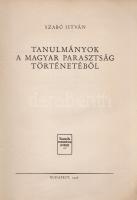 Szabó István:  Tanulmányok a magyar parasztság történetéből. Budapest, 1948. Teleki Pál Tudományos Intézet - Athenaeum Ny. 420 + [2] p. Egyetlen kiadás. Szabó István (1898-1969) agrártörténész, településtörténész, egyetemi tanár, a magyar parasztság társadalomtörténetének kutatója. Monográfiájában európai kitekintéssel jellemzi a magyar parasztság jogi, gazdasági körülményeit a késő középkor parasztfelkeléseitől az 1514-et követő jogi és gazdasági megtorláson át az örökös jobbágyság kategóriájának vizsgálatával - a szabad költözés jogának megvonása és a szökött jobbágyok elleni törvénykezés ellenére a jobbágyság magyar formájánál léteztek kíméletlenebb rendszerek is. A munka az adóztatás formáin kívül teret szentel a falusi önkormányzatiság kialakulása és bukásának történetének, végül a jobbágyfelszabadítás 1848 utáni következményeit vizsgálja. Néhány oldalon szövegkiemelések. Példányunk fűzése a kötet végén enyhén meglazult. (A Történettudományi Intézet kiadványai, II. szám.) Fűzve, enyhén sérült gerincű, feliratozatlan, korabeli borítóban.