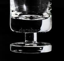 Kristály 4 személyes pezsgőspohár készlet tálcán. Jelzés nélkül, hibátlan, poharak m: 18 cm, tálca d...