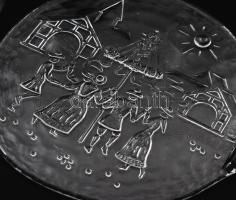 Kristály 4 személyes borospohár készlet tálcán. Jelzés nélkül, hibátlan, poharak m: 14 cm, tálca h: ...