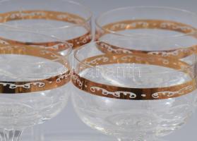 Kristály 4 személyes pezsgőspohár készlet tálcával. Jelzés nélkül, poharak m: 15,5 cm, tálca d: 29,5...