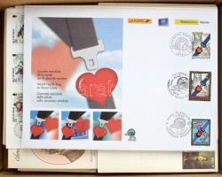 210 db FDC dobozban