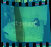 Zacskónyi vegyes változatos fotónegatív főleg tasakban és tokokban, közte finoman erotikusak, család...