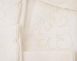 6 darab madeira hímzéses 50x50 cm-es terítő + szalvéta