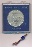 1977. 200Ft Ag "Nemzeti Múzeum" plombált "MNB" plasztiktokban T:BU, kis patina
...