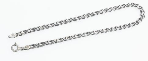 Ezüst(Ag) fantáziaszemes karkötő, jelzett, h: 21 cm, nettó: 2,5 g