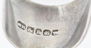 Ezüst(Ag) plasztikus apostol cukorcsipesz, jelzett, h: 10,5 c, nettó: 19,9 g