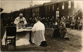 1921 Biatorbágy, vasútállomás, Vöröskeresztes kórházvonat, IV. Károly és Zita királyi pár utolsó útja Magyarországra, tábori mise. photo