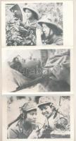 Phu Nu 3 Dam Dang Chong My, Cúu Nuóc - Tap I - Modern vietnámi nem-képeslapos propaganda leporello 12 képpel: kommunista női katonák / Modern Vietnamese non-postcard military propaganda leporello with 12 pictures: communist women soldiers