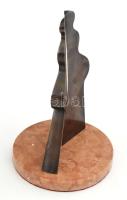 Deim Pál (1932-2016): Bábu. Patinázott bronz, márvány talapzaton. Jelzett DP. d: 17,5 cm, m: 26,5 cm...