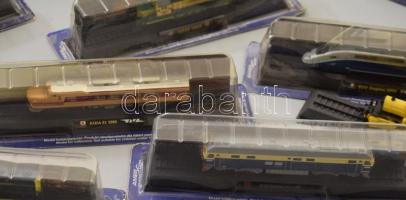 16 db Amercom vasút makett a világ számos vasútjával. Eredeti dobozában