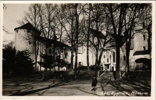 Besztercebánya, Banská Bystrica; Múzeum és vár / museum and castle. photo (fl)