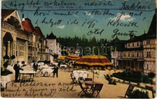 1918 Újtátrafüred, Neu-Schmecks, Novy Smokovec (Magas-Tátra, Vysoké Tatry); kávéház, terasz pincérekkel / café, terrace with waiters (kis szakadás / small tears)