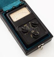 Régi voltmérő, multiméter, dobozában 14x22 cm