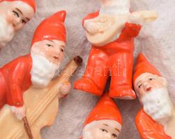 7 db kis német Mikulás figura. kettőn apró sérüléssel 6 cm