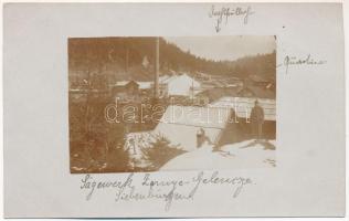 Gelence, Ghelinta; Sägewerk Zernye-Gelencze (Siebenbürgen) / Zernyei fűrésztelep télen / sawmill in winter. photo