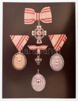 Makai Ágnes - Héri Vera: Kitüntetések. Bp., 1990, Zrínyi. Gazdagon illusztrált. Kiadói műbőr kötésbe...