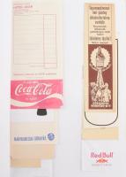 Reklámnyomtatványok (címkék, számolócédulák, stb.) gyűjteménye, nagyobbrészt modern, közte régi dara...