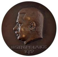 Reményi József (1887-1977) 1937. "Dr. Szenthe Lajos 1937" öntött bronz emlékérem. "DR. SZENTHE LAJOS 1937 / AMI JÓT MÁSNAK TESZTEK NEKEM TESZITEK" (93mm) T:AU TP 2283.