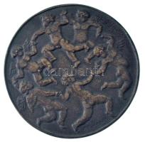 Reményi József (1887-1977) DN "Puttók" egyoldalas öntött bronz emlékérem (64mm) T:XF