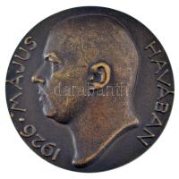 Reményi József (1887-1977) 1942. "1926 MÁJUS HAVÁBAN / NEMO ANTE MORTEM BEATUS" bronz önarcképes emlékérem (73mm) T:AU HP 4418.