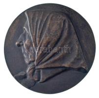 Reményi József (1887-1977) DN "Idős hölgy" jelzetlen, egyoldalas, öntött bronz emlékérem (78mm) T:AU patina